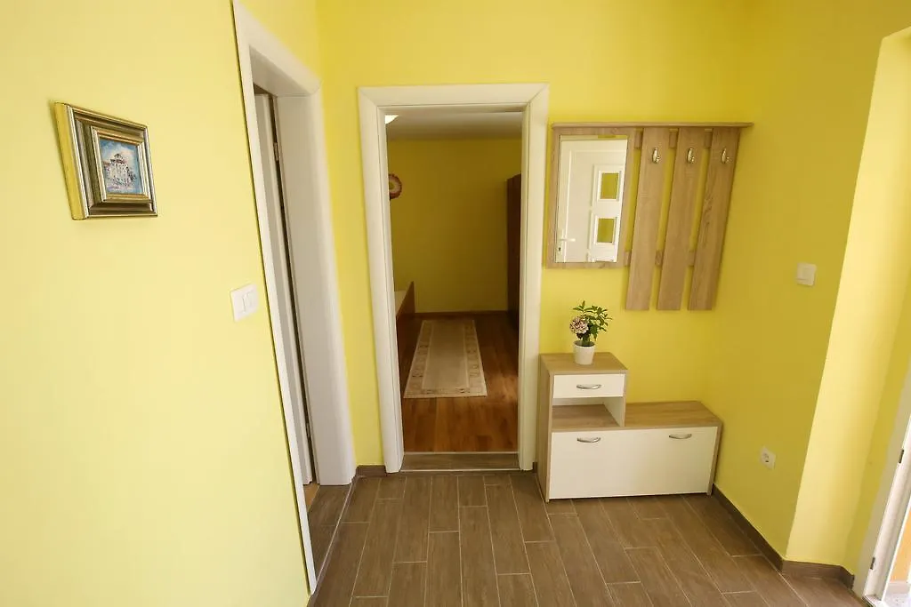 Apartment Marta Razanac Croatia